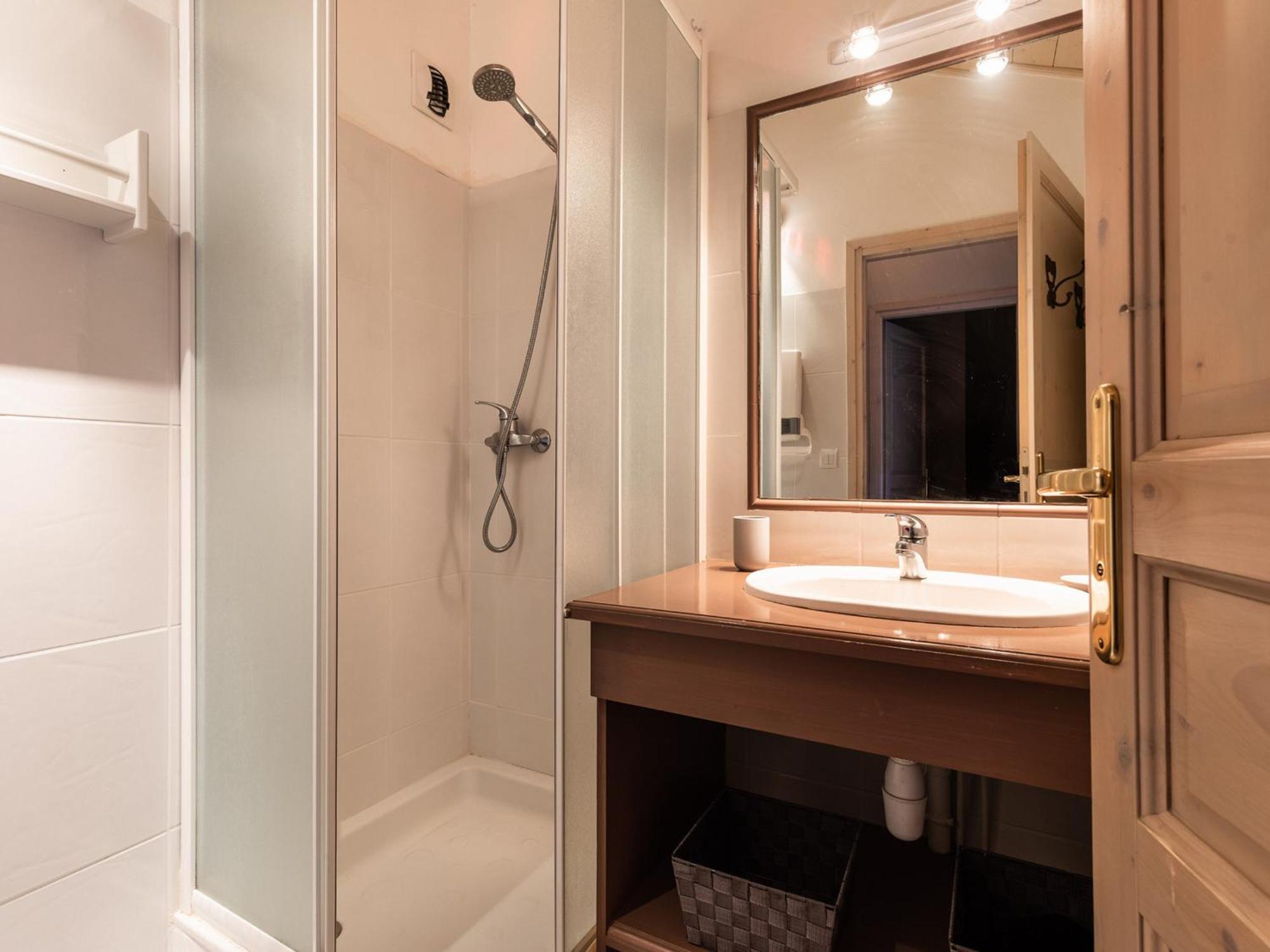 Spacieux Appartement 3 Etoiles Proche Des Pistes, Wifi, 9-10 Pers - Fr-1-304-265 Ла-Клюсаз Экстерьер фото